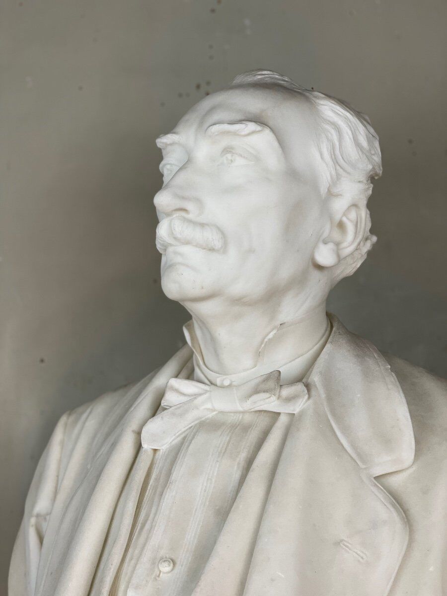 Buste masculin en marbre blanc statuaire, Carrare vers 1900