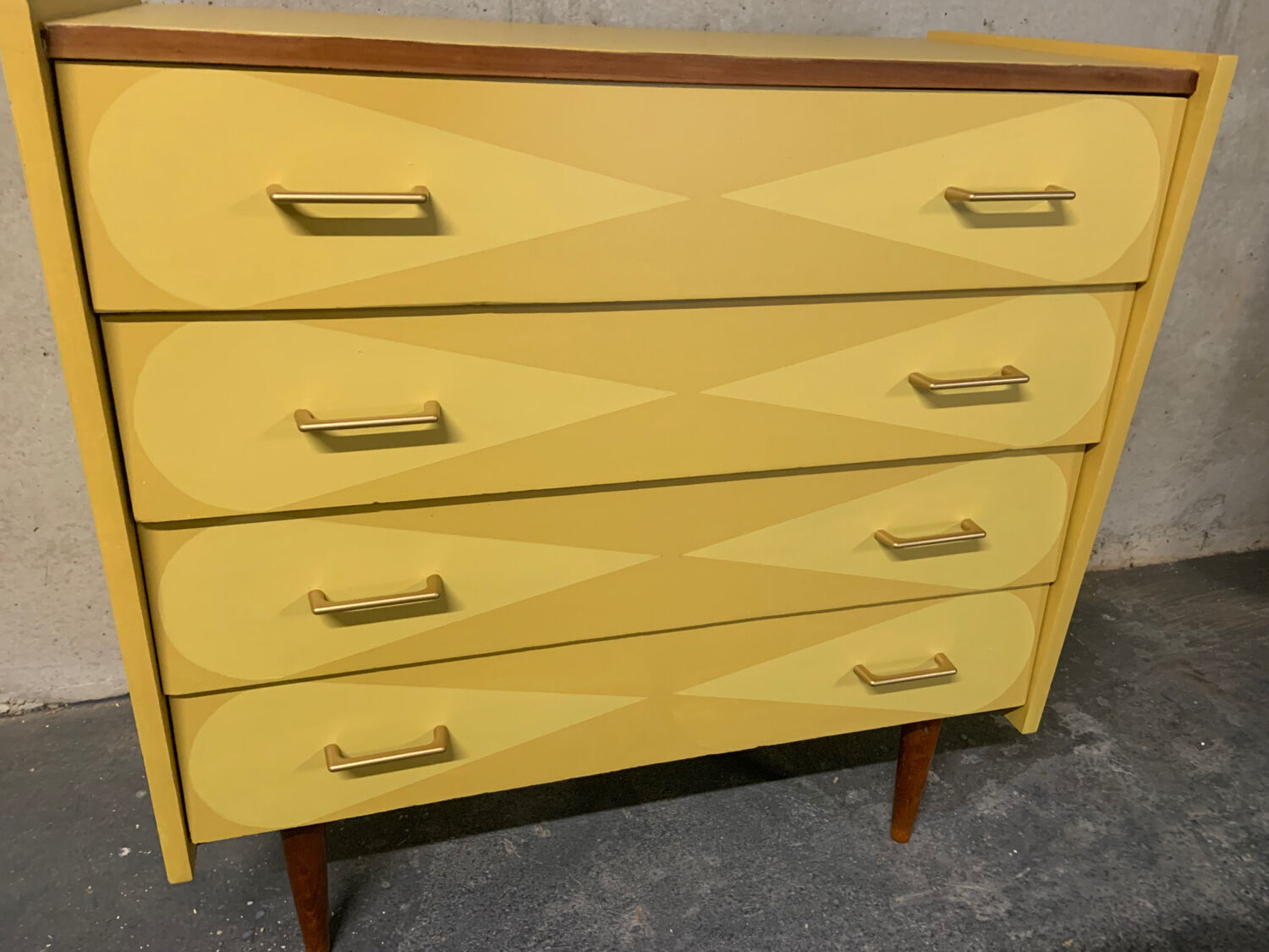 Commode vintage