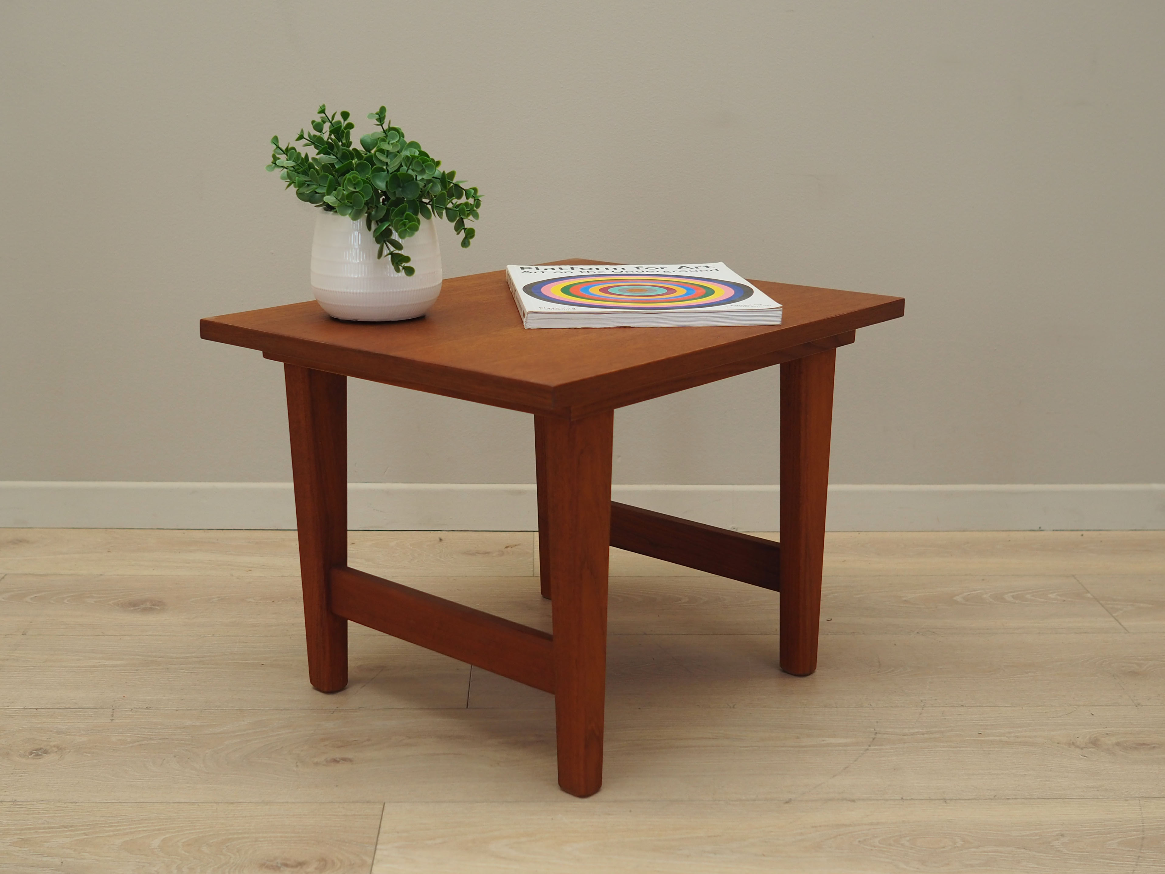 Teak coffee table, Danish design, 1970s, production: Denmark