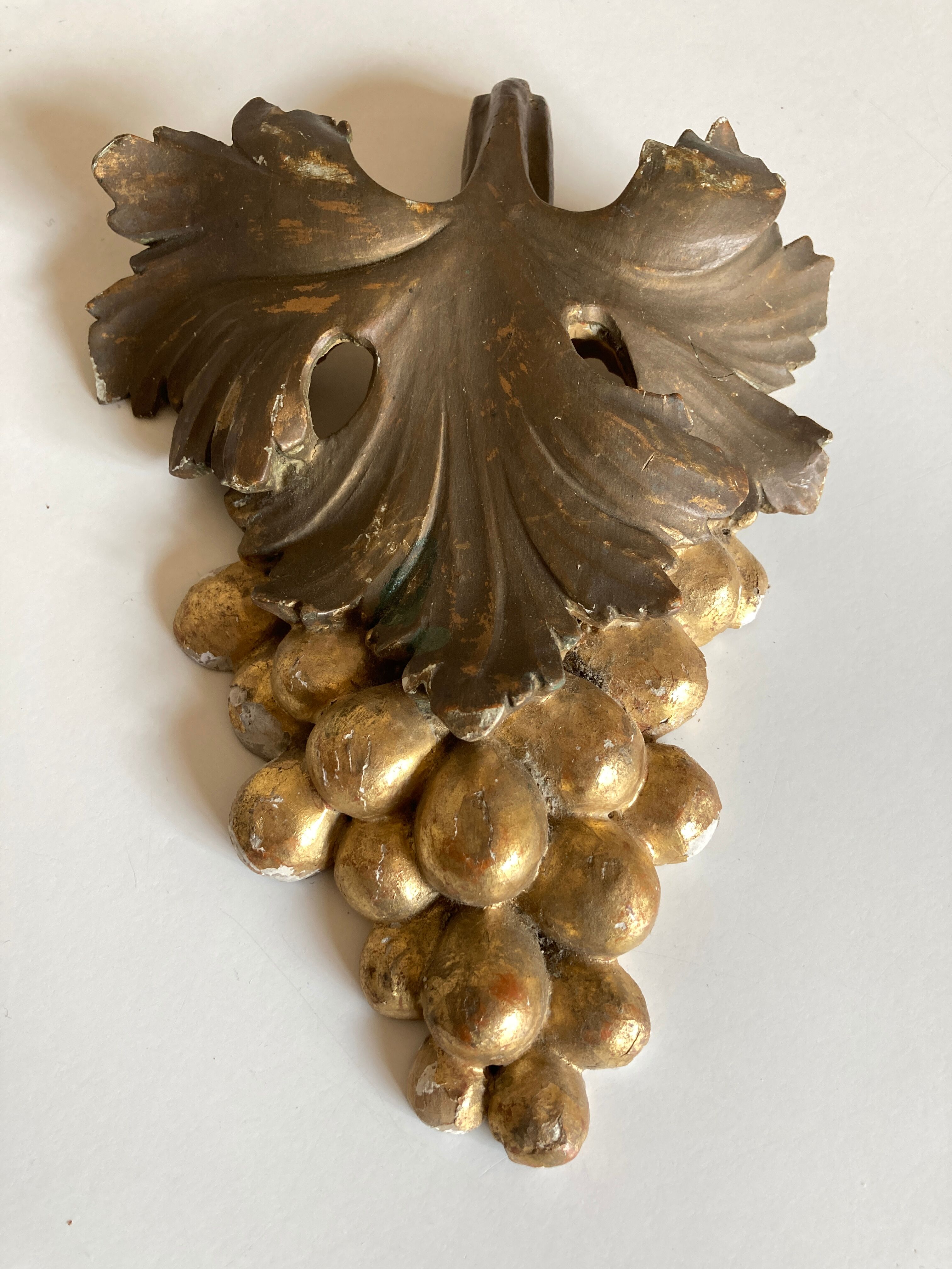 Golden wood mid-19th bunch of grape leaf vine pediment part Bacchus