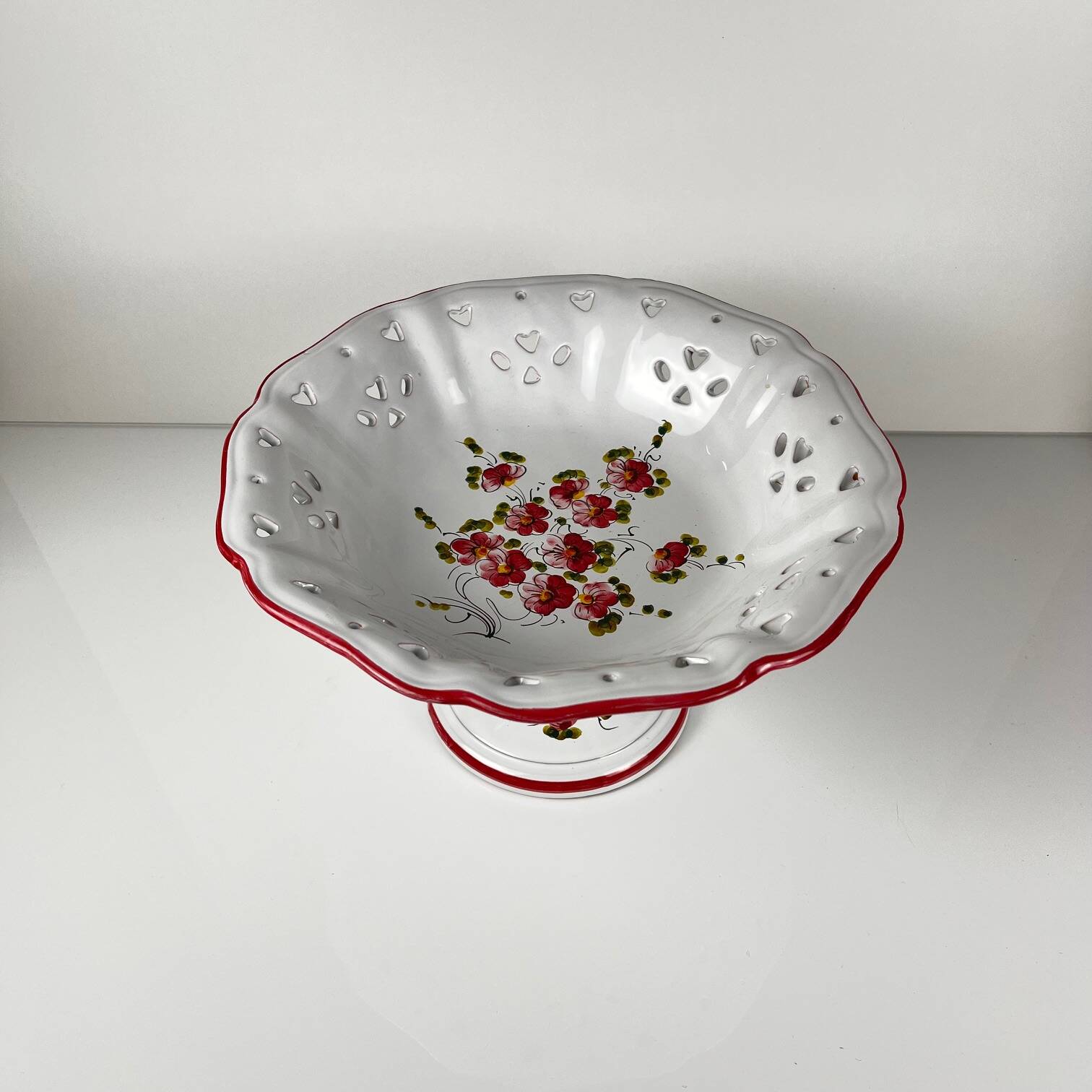 Vintage hand-painted fruit bowl, 20th century