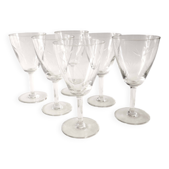 Serie de 6 verres à vin ciselés