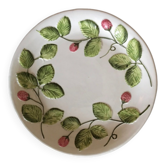 Serving dish in slip