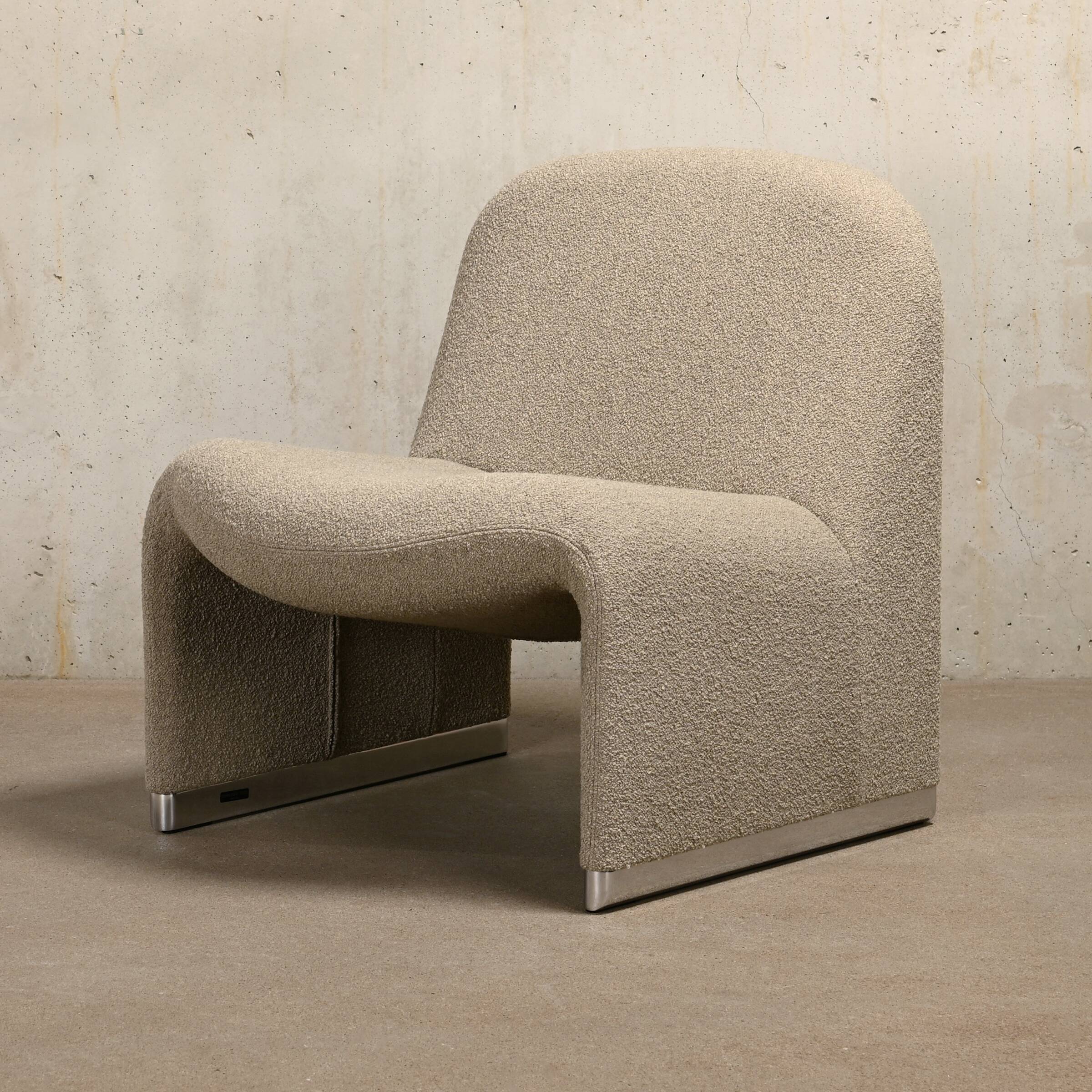 Giancarlo Piretti Alky Lounge Chairs in stone grey Bouclé Wool, Anonima Castelli