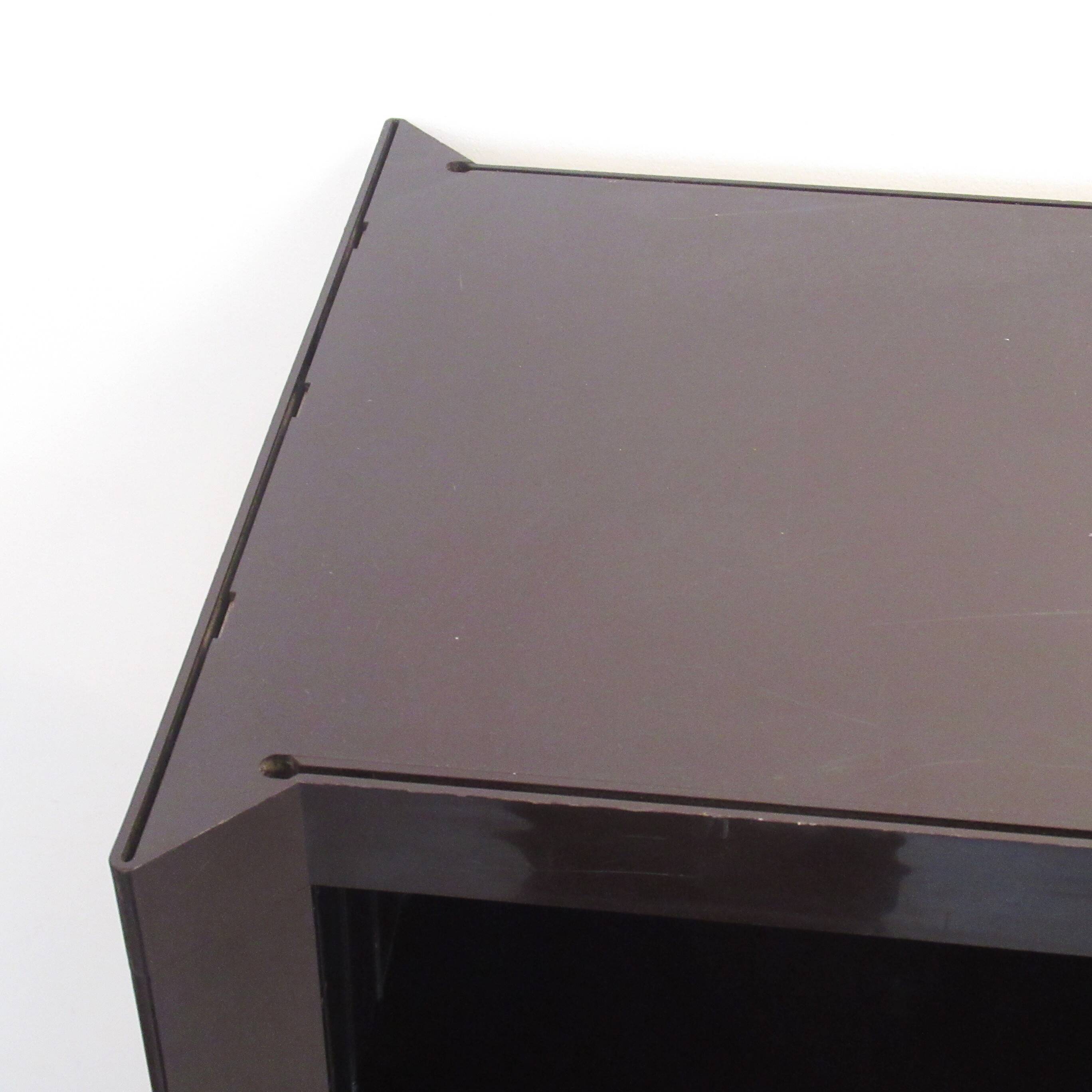 Multipla shelf by André Vandenbeuck Strässle from the 1970s.