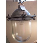 Industrial aluminum lamp with glass globe