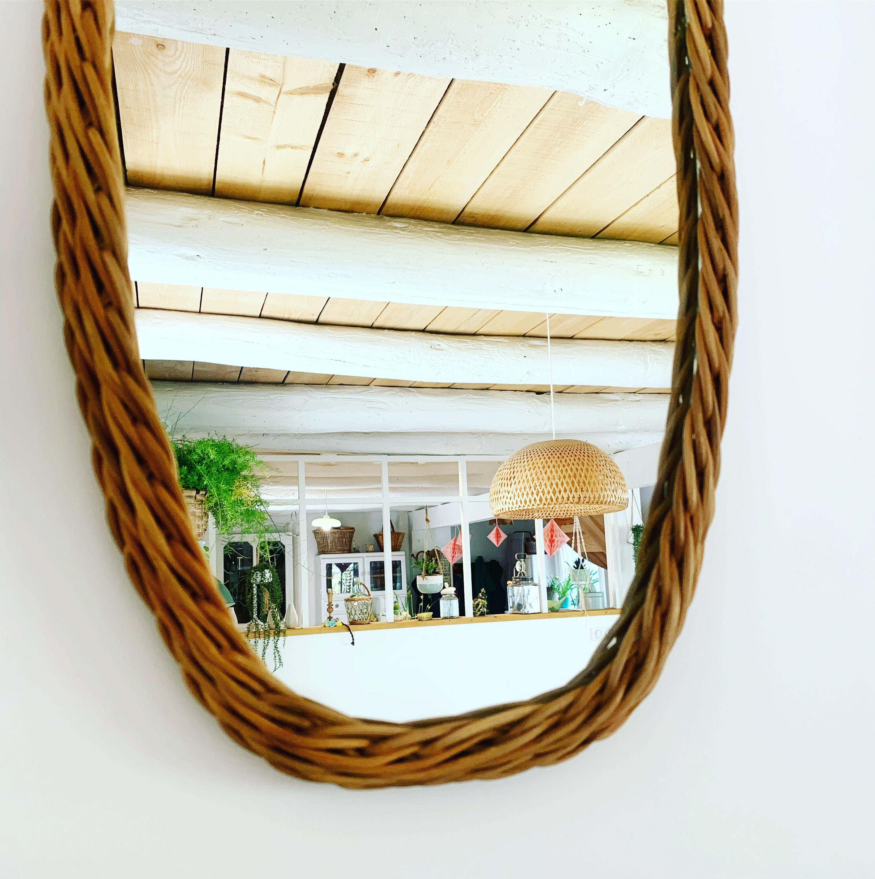 Miroir vintage en osier