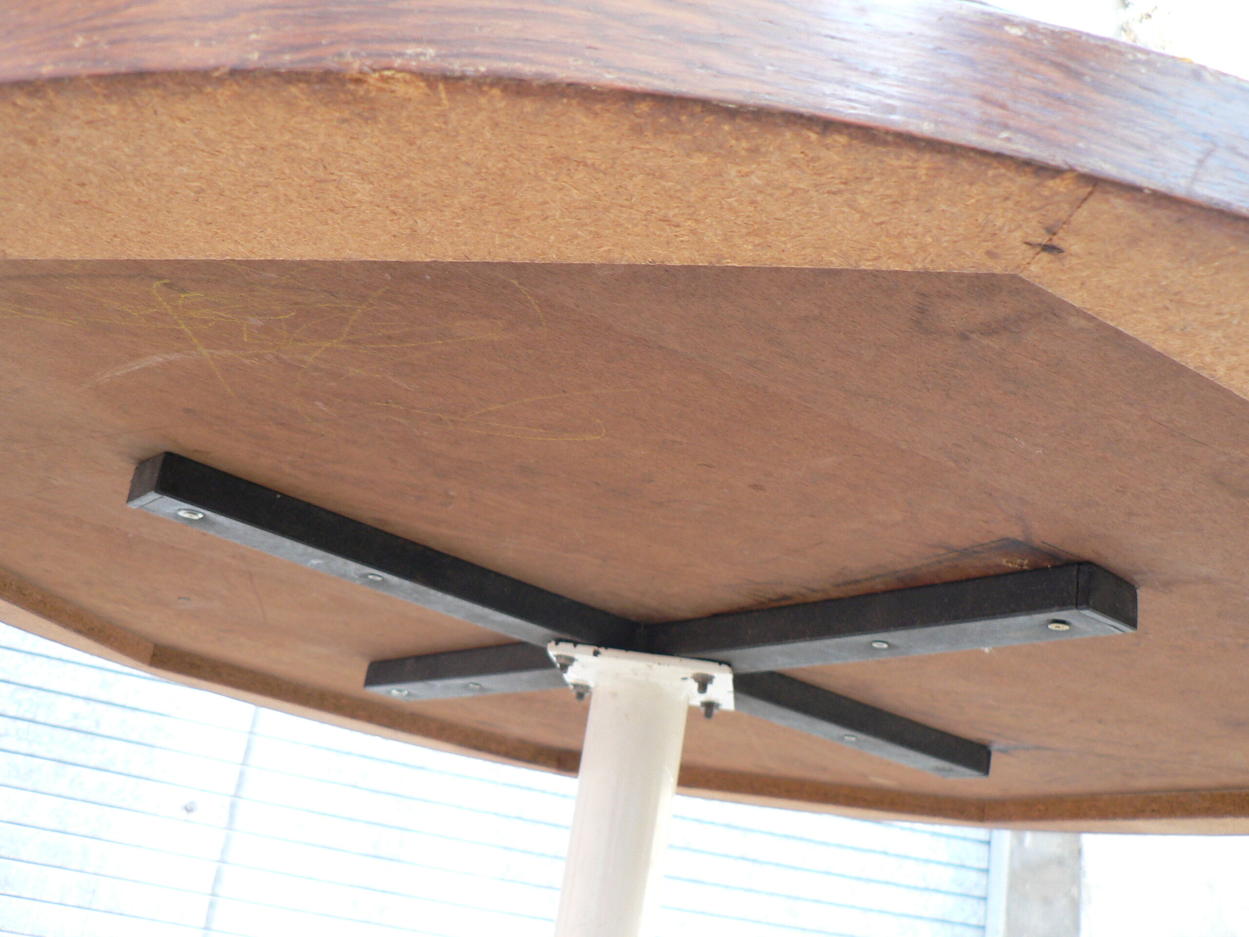 Table ronde vintage en palissandre