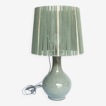 Large ceramic lamp with wire shade