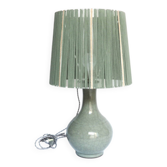 Large ceramic lamp with wire shade
