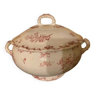 Soup tureen