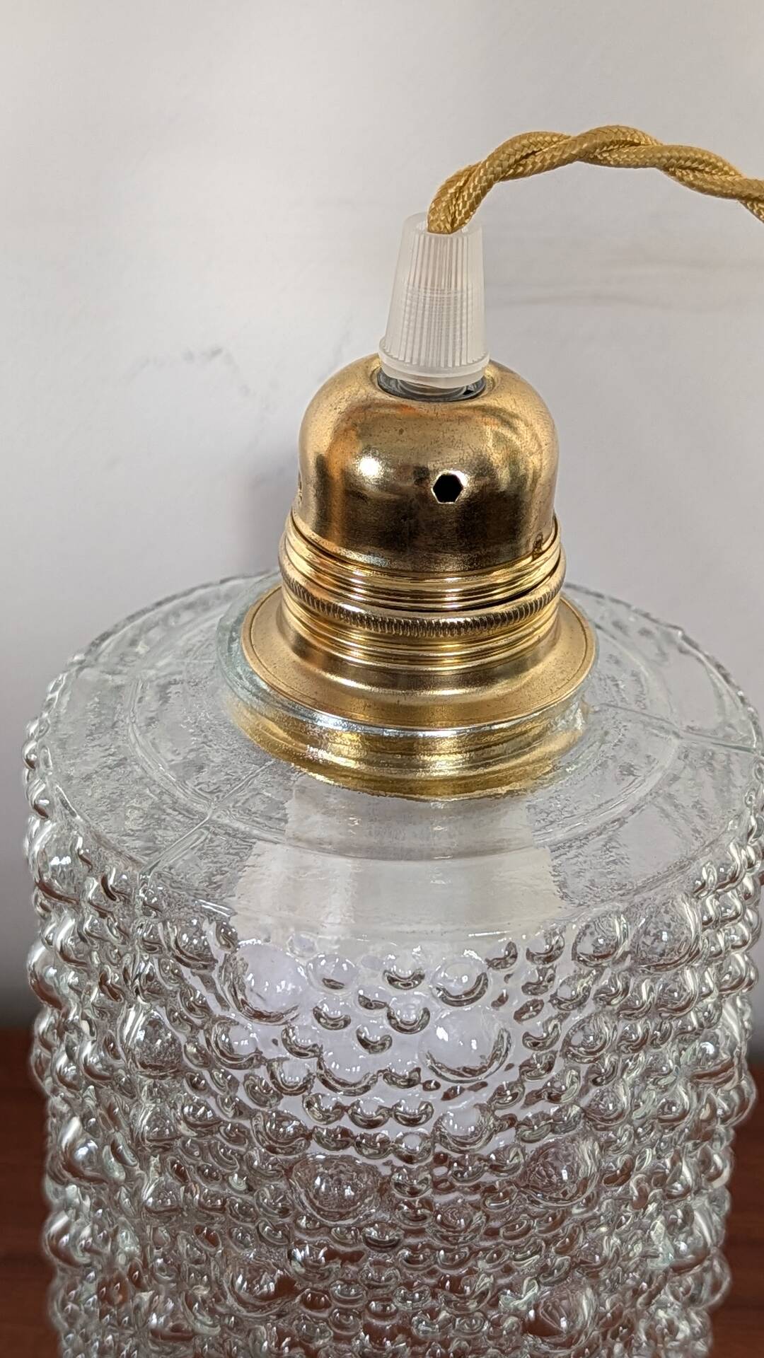 Suspension glass bubble cylinder