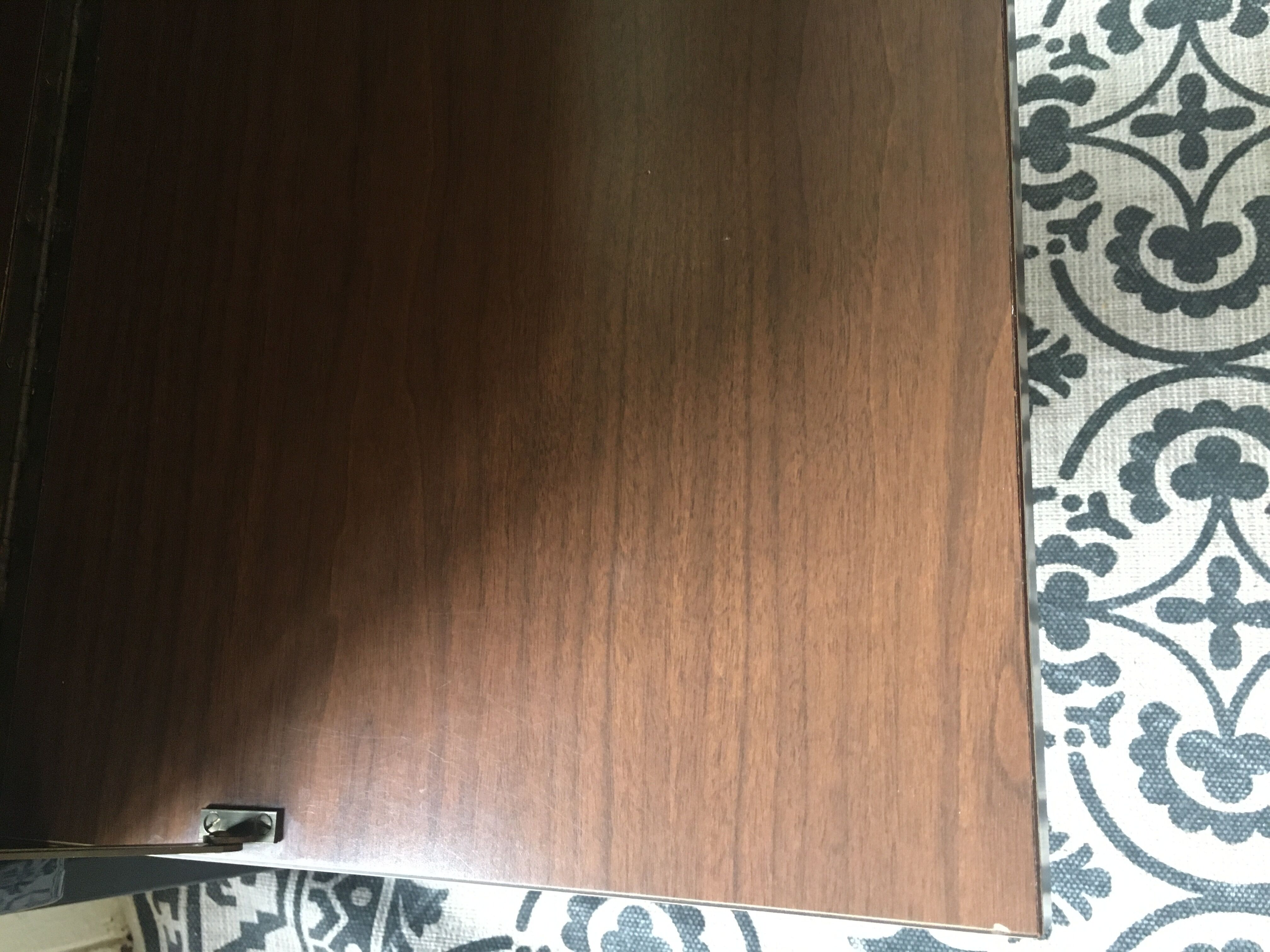 Meuble bar à roulettes en formica 50/60