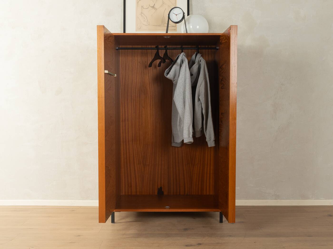 Garde-robe classique par Günter Renkel pour REGO des années 1960.