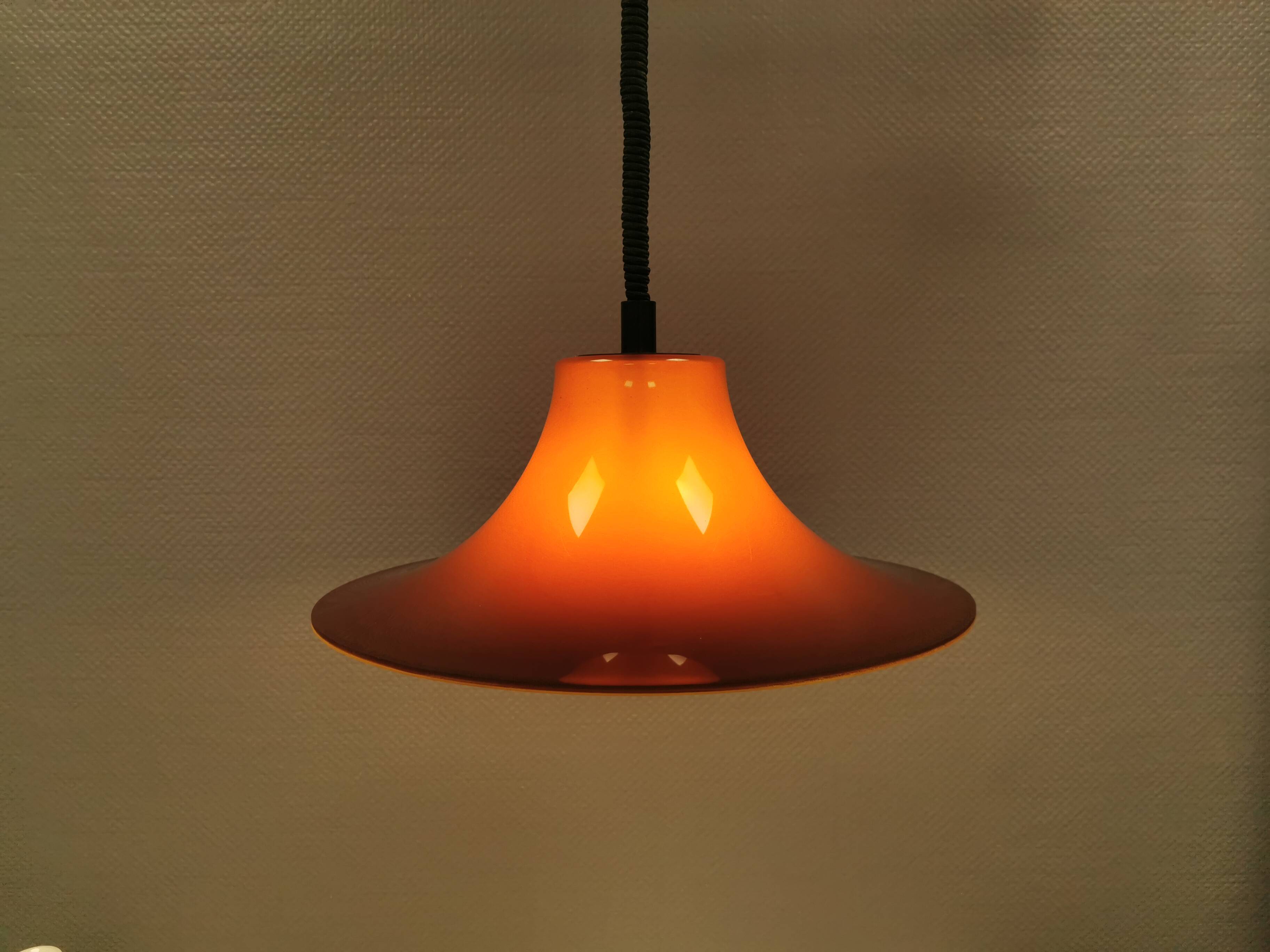 Lampe à suspension Jo Hammerborg pour Fog&Mørup modèle Plain de 1977.