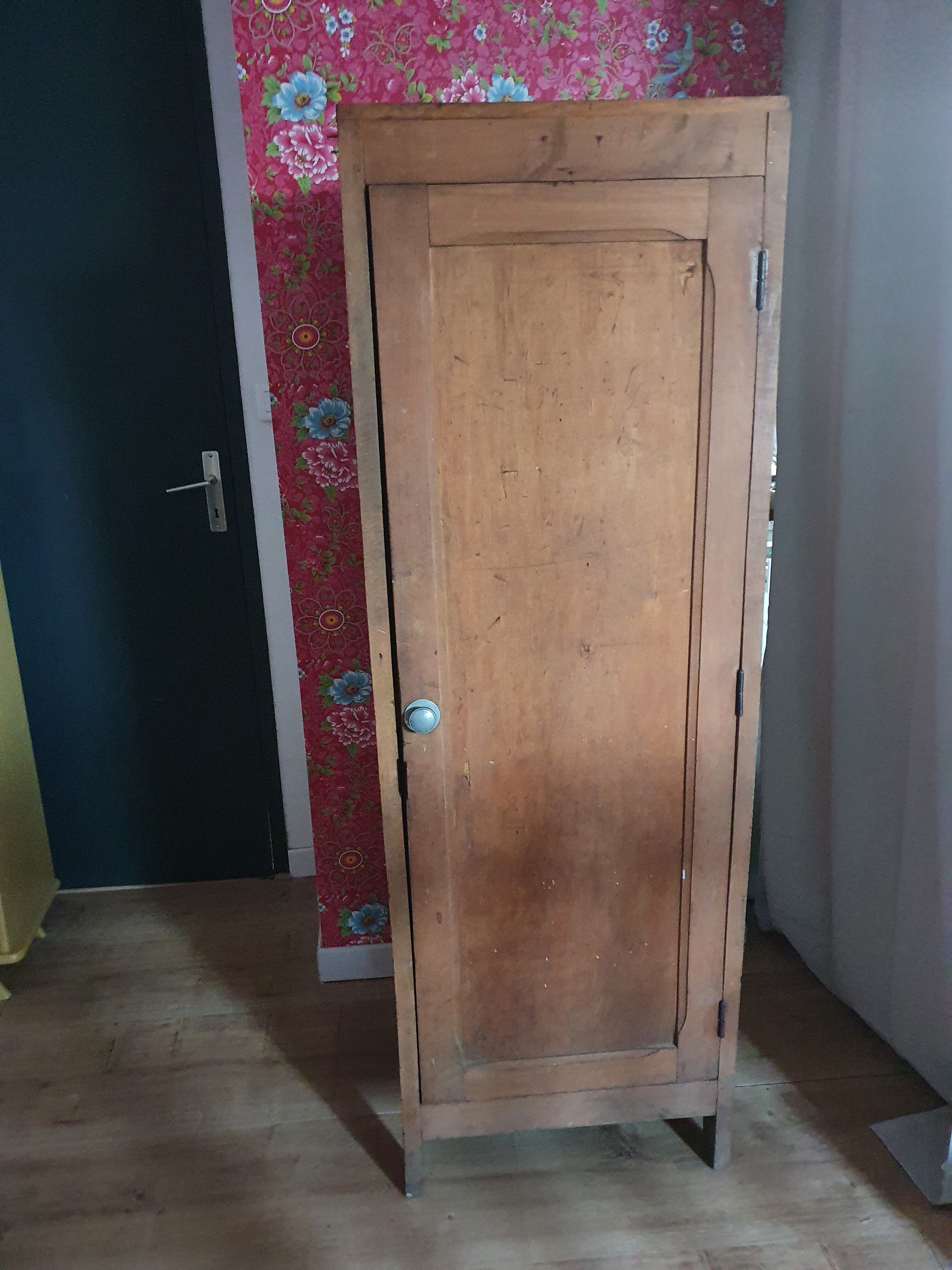 Parisian wardrobe with several shelves