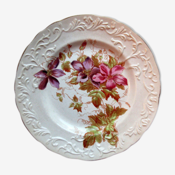Art nouveau marli english plate in dabbling décor of purple clematis