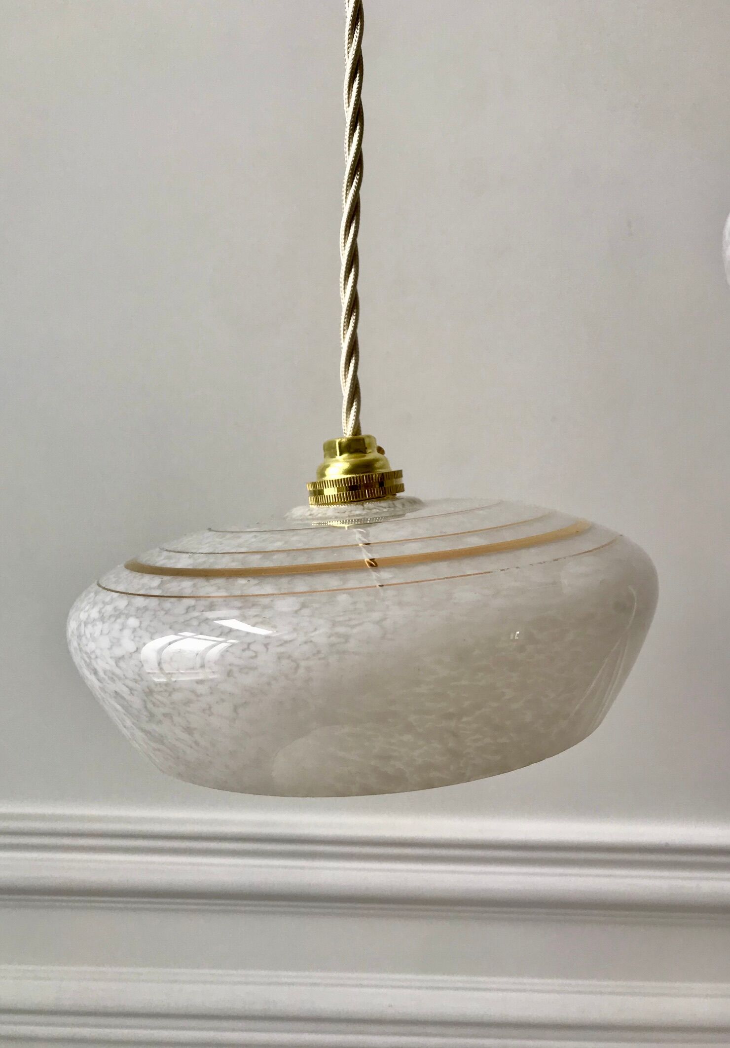 Glass suspension of Clichy years 40 50