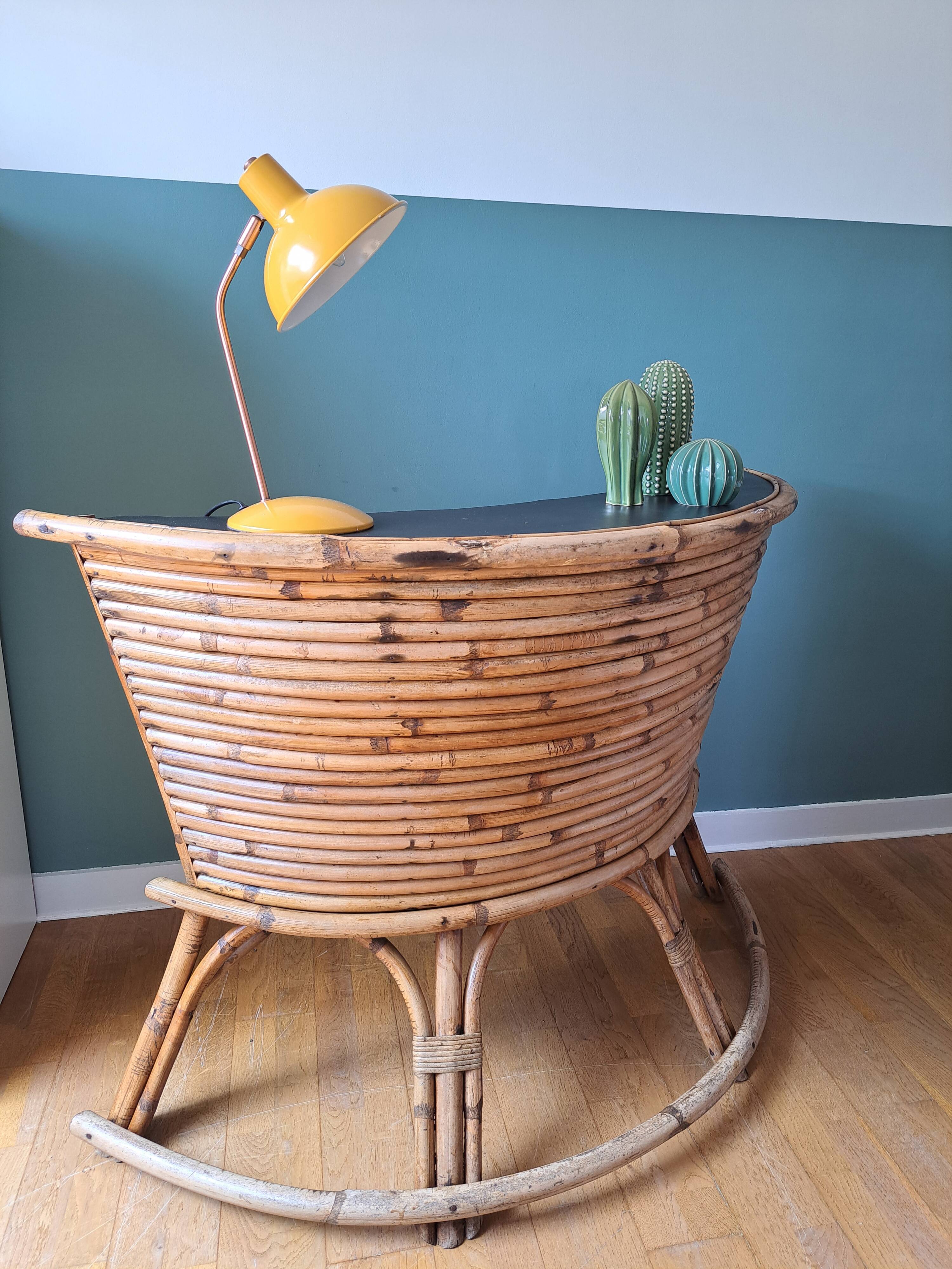 Rattan bar