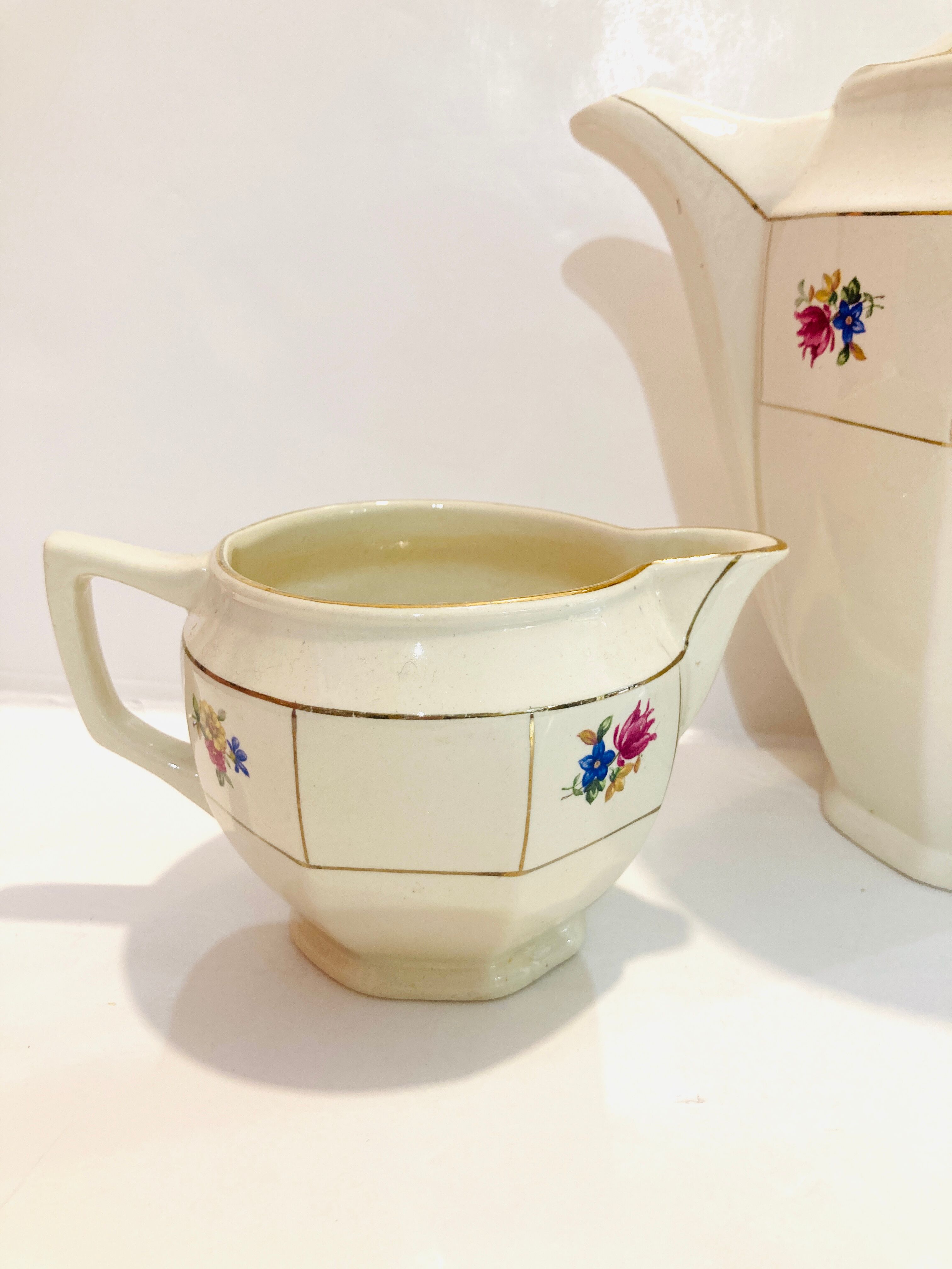 Teapot coffee maker & milk jar Sarreguemines france