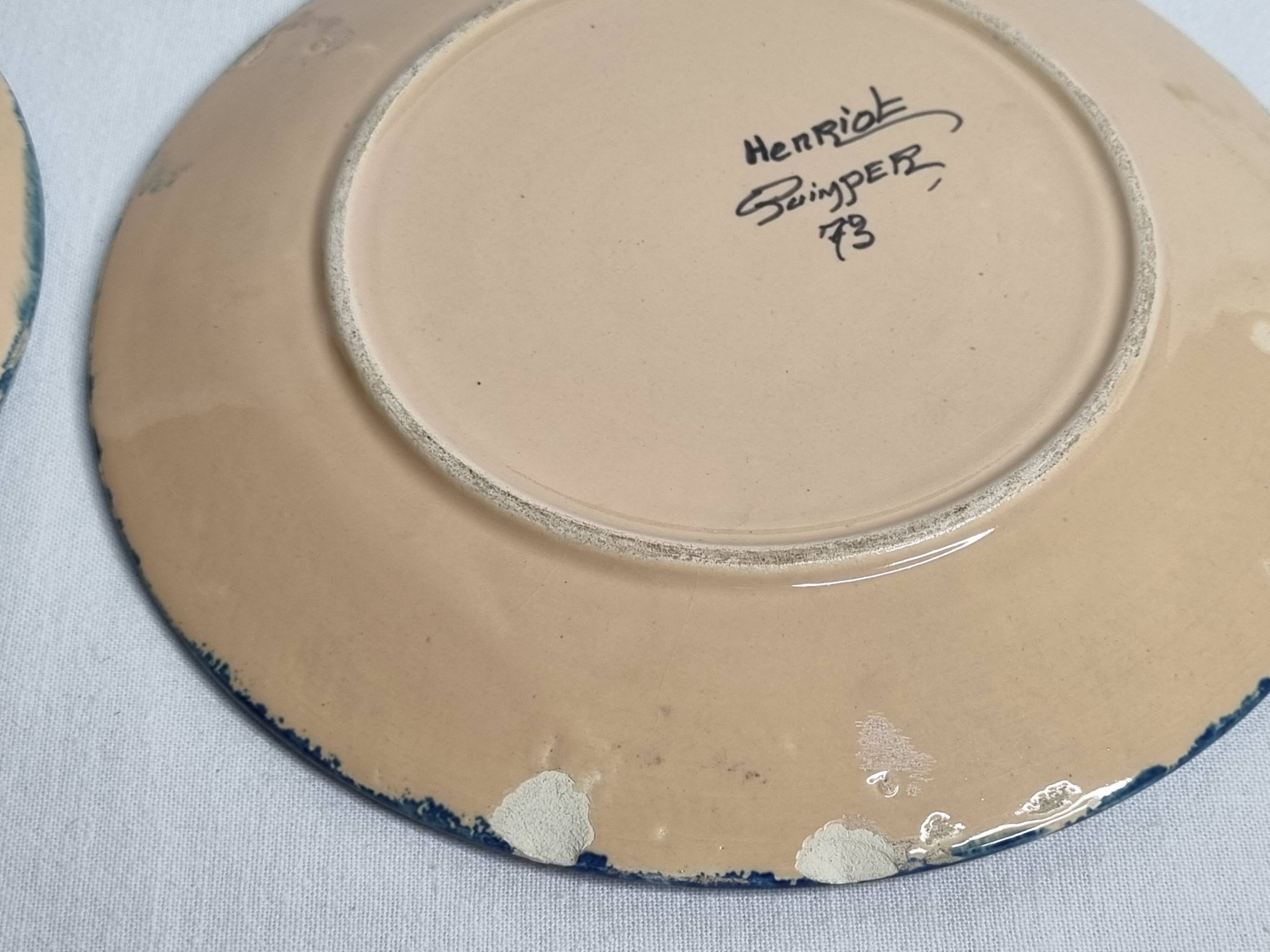 Pair of Henriot Quimper plates, Soulac decoration, signed, 1973, 18 cm