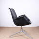 Fauteuil Danois en Cuir et Acier chromé, modèle FK 6725 ou « Tulip chair » par Preben Fabricius .