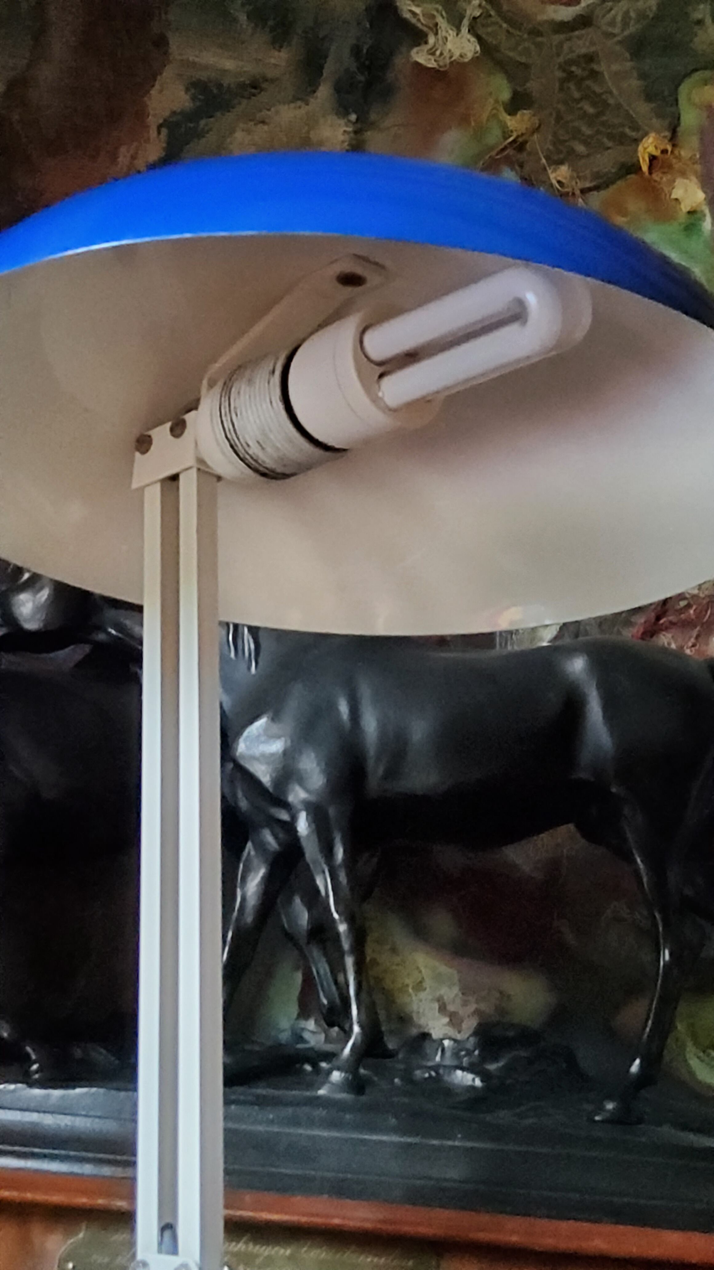 Mushroom-shaped articulated desk lamp from the 70s