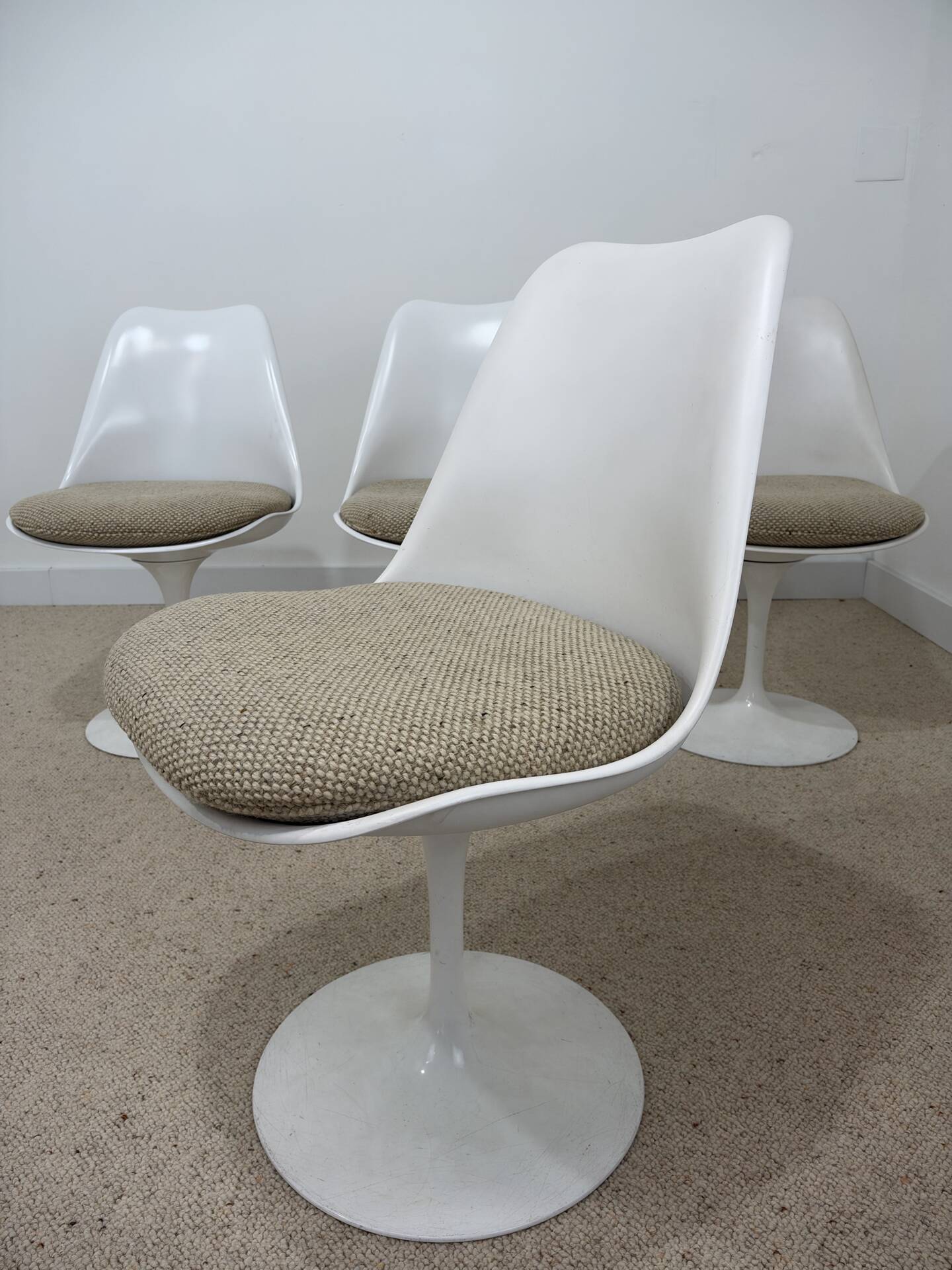 Set of 4 Tulip chairs by Knoll – Eero Saarinen – 1960s/70s