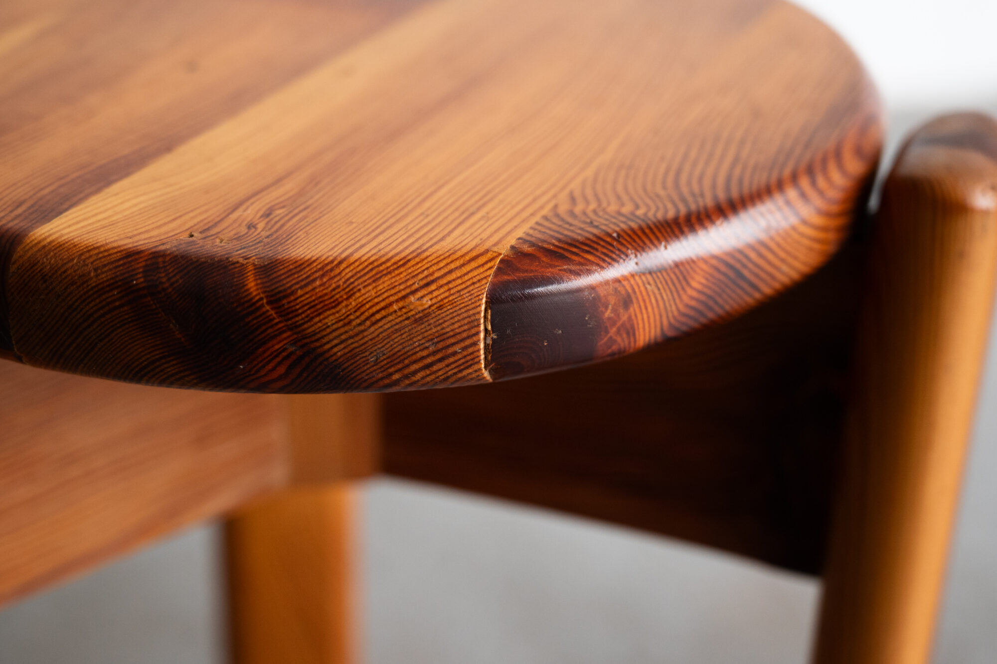 Ensemble de 4 tabourets de bar, design français, années 1970