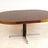 Extendable round table by D. Waeckerlin 1970