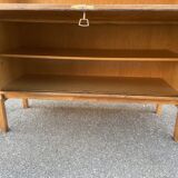 Scandinavian secretary