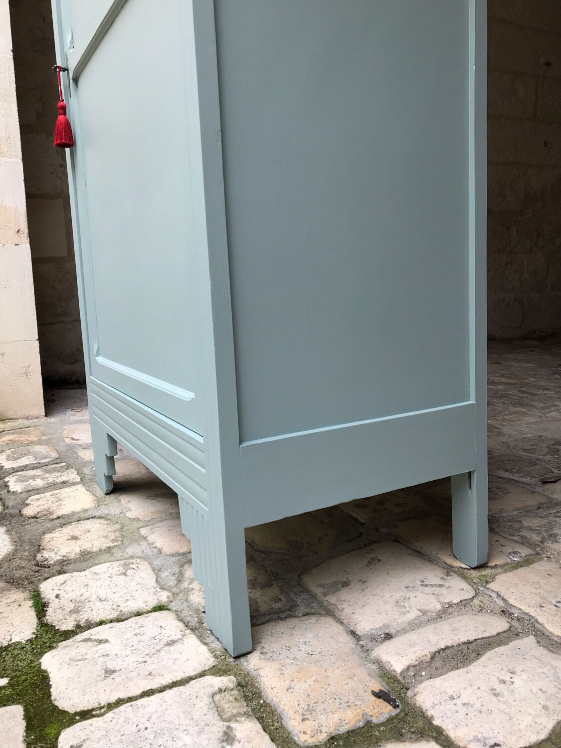 Parisian art deco cabinet with 1 door