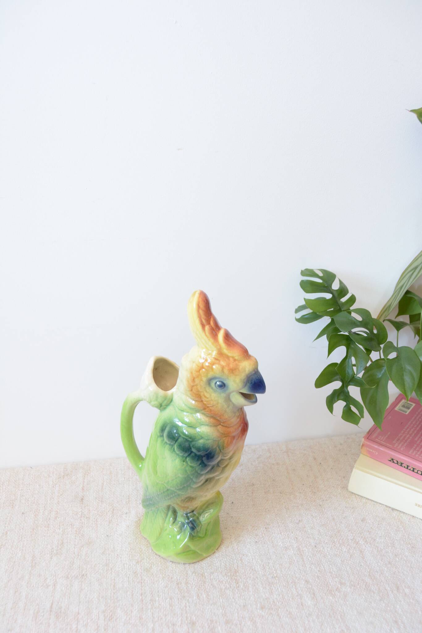 Parrot carafe in earthenware