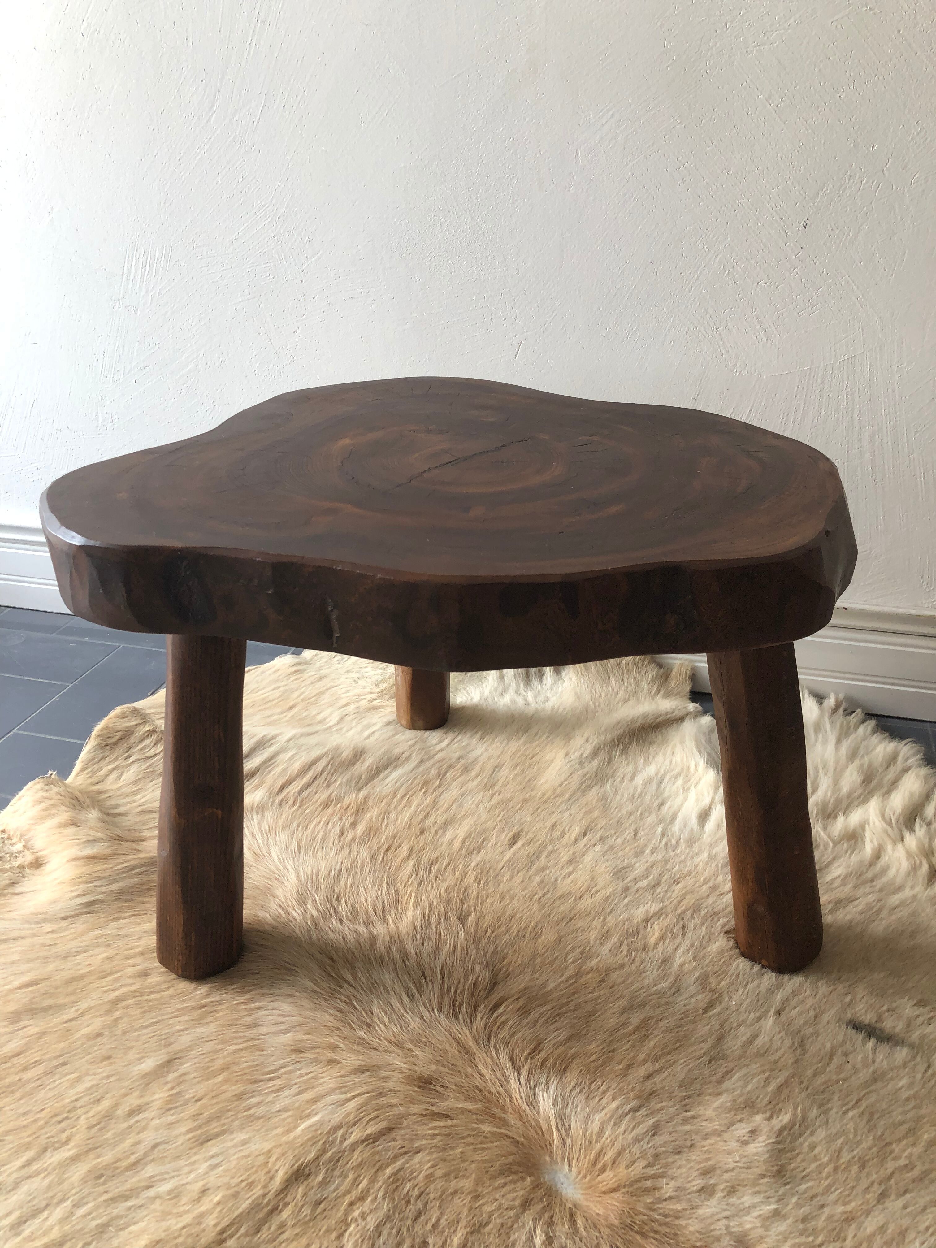 Tripod coffee table