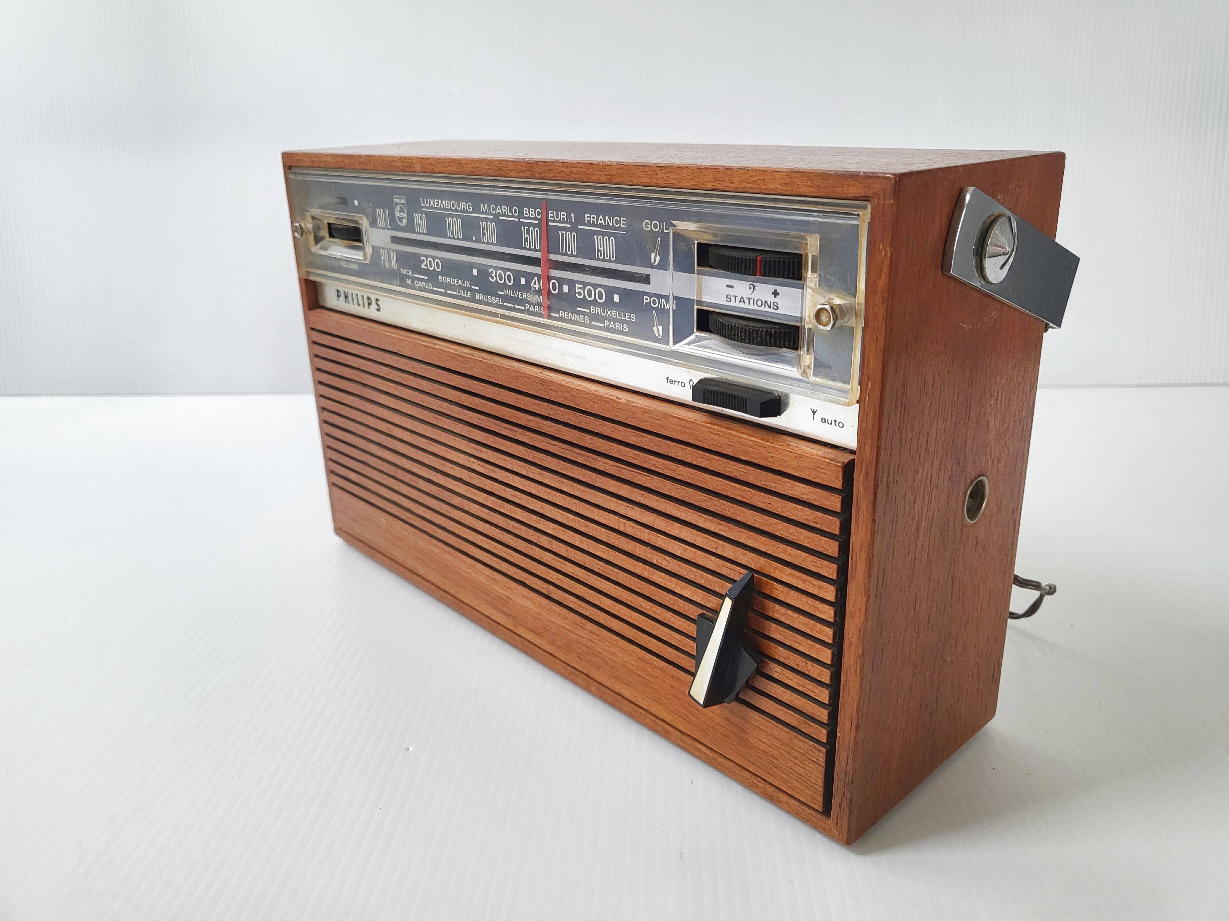 Philips vintage transistor radio 1960s