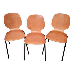 3 chaises de type Fritz