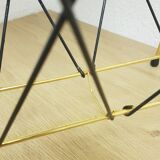 Side table with magazine rack