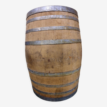 Eats standing barrel barrel wood