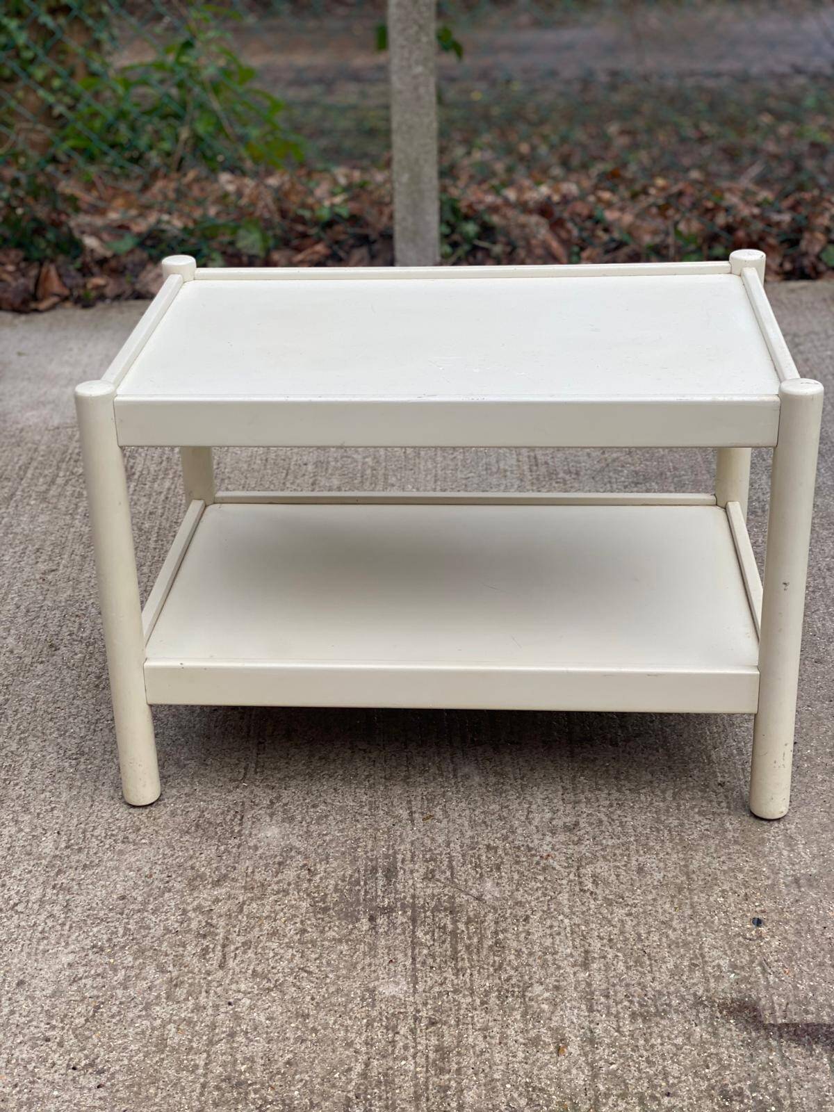 Table basse vintage blanche en bois double plateau