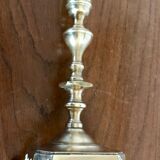 Paire de bougeoirs en laiton
