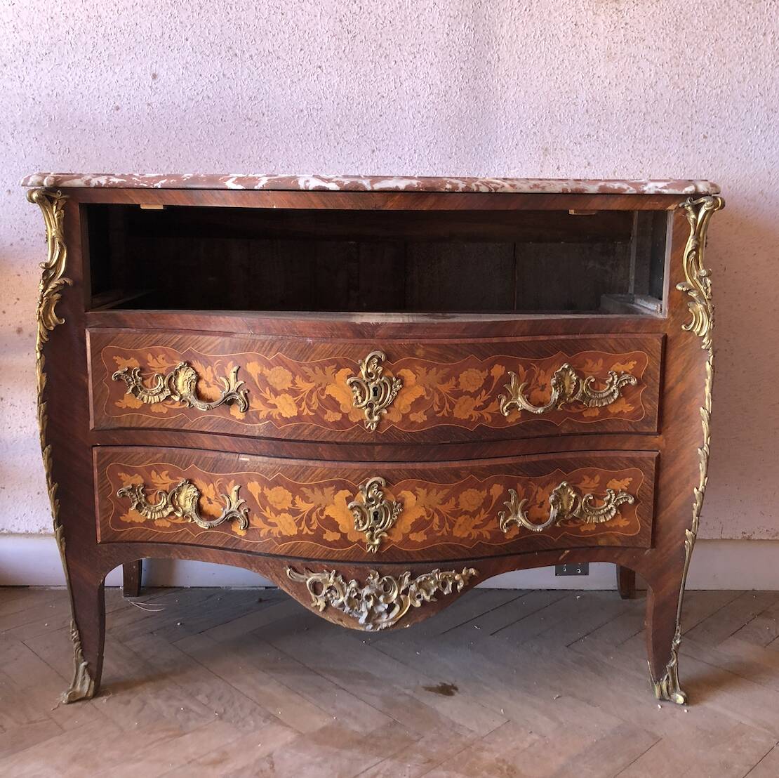 Louis XV style commode – floral marquetry – marble top – gilded bronzes