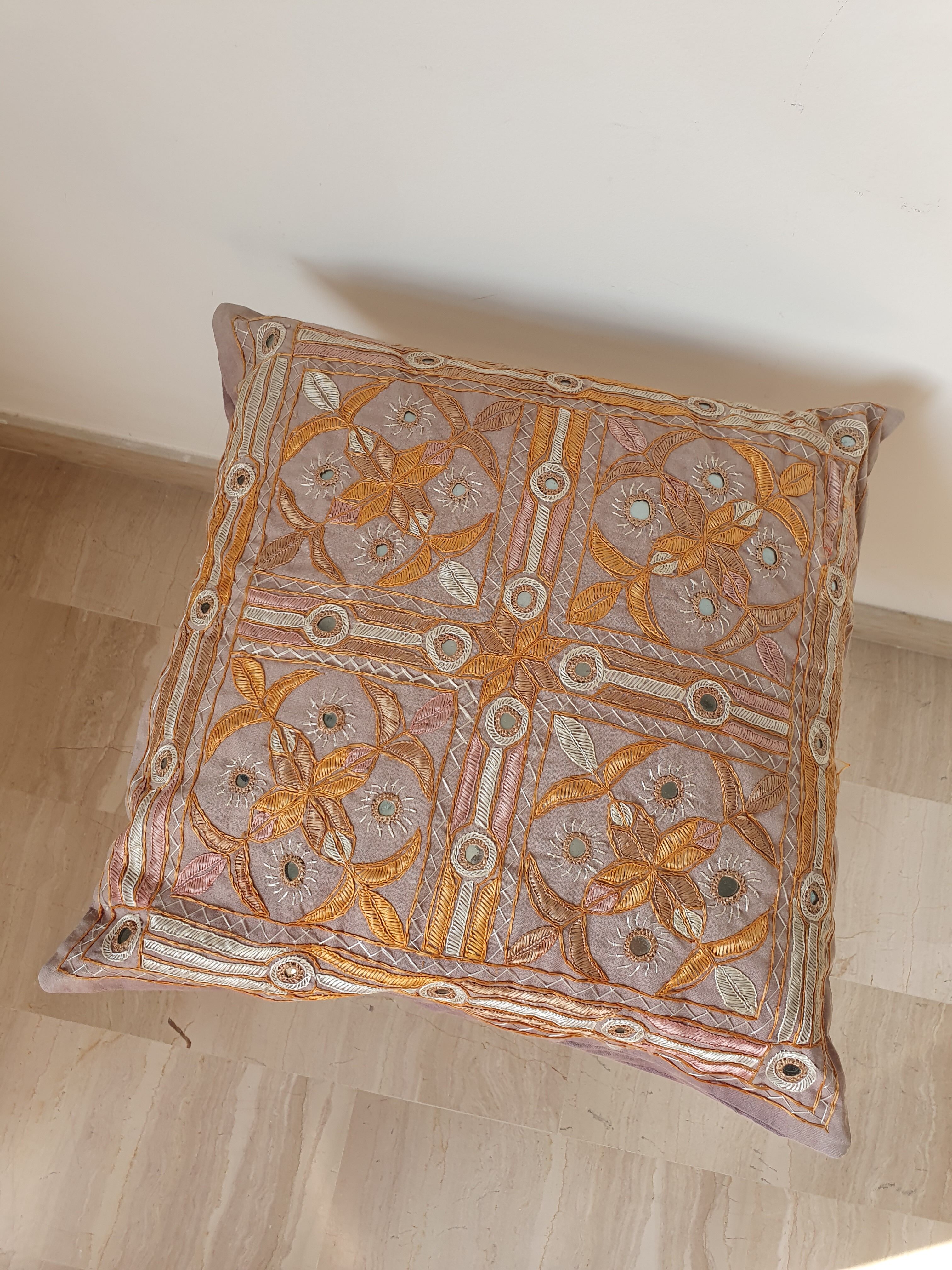 Indian embroidered cushion 40x40cm