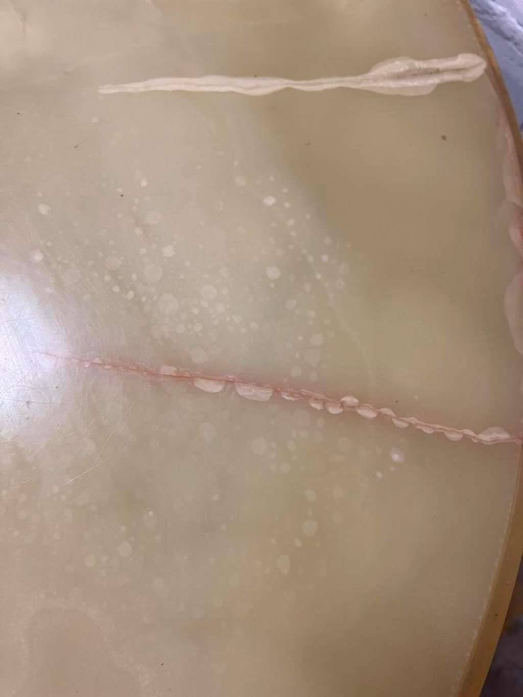 Vintage round coffee table: onyx top & gold brass structure