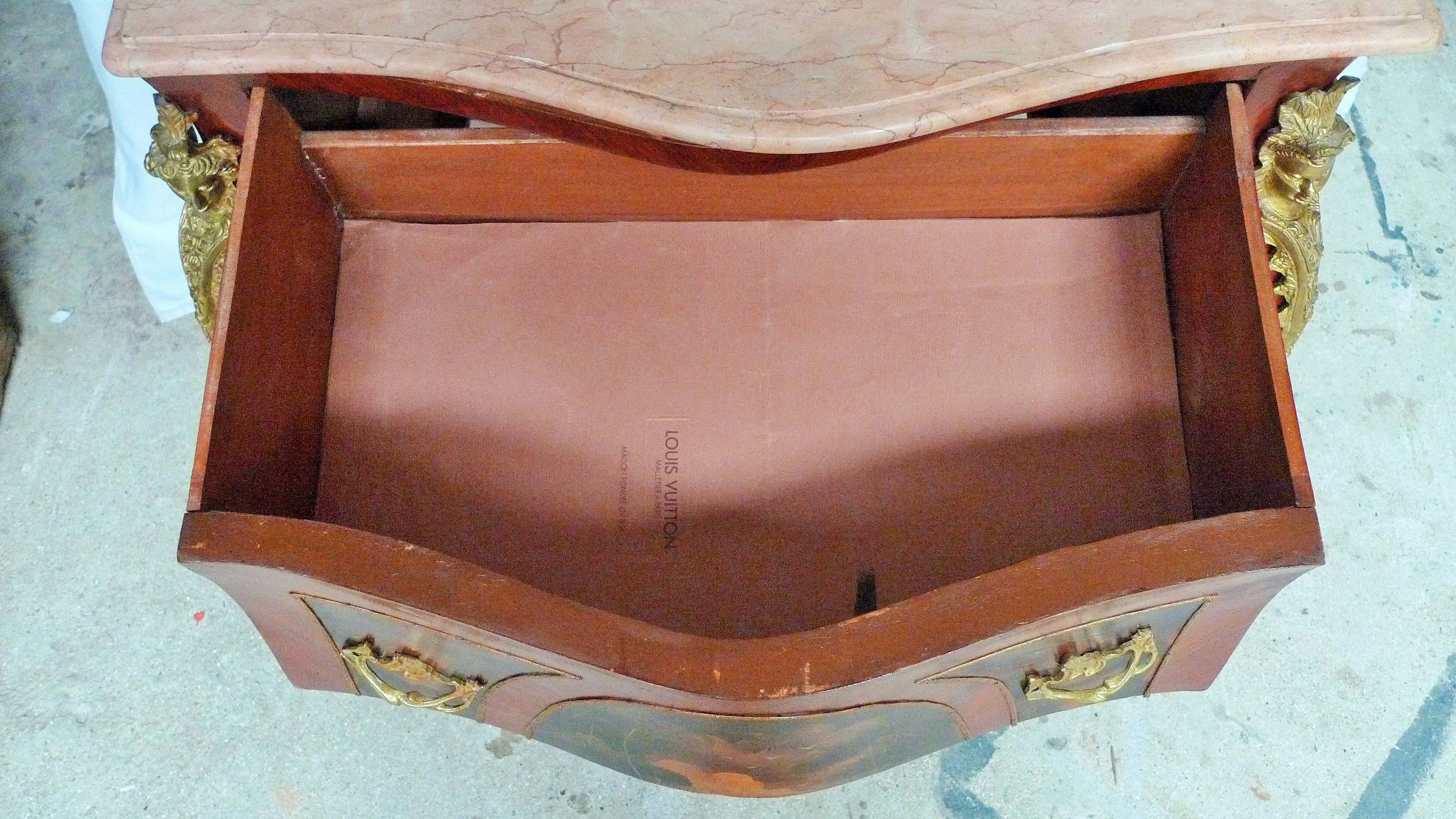 Louis XV-style baroque dresser