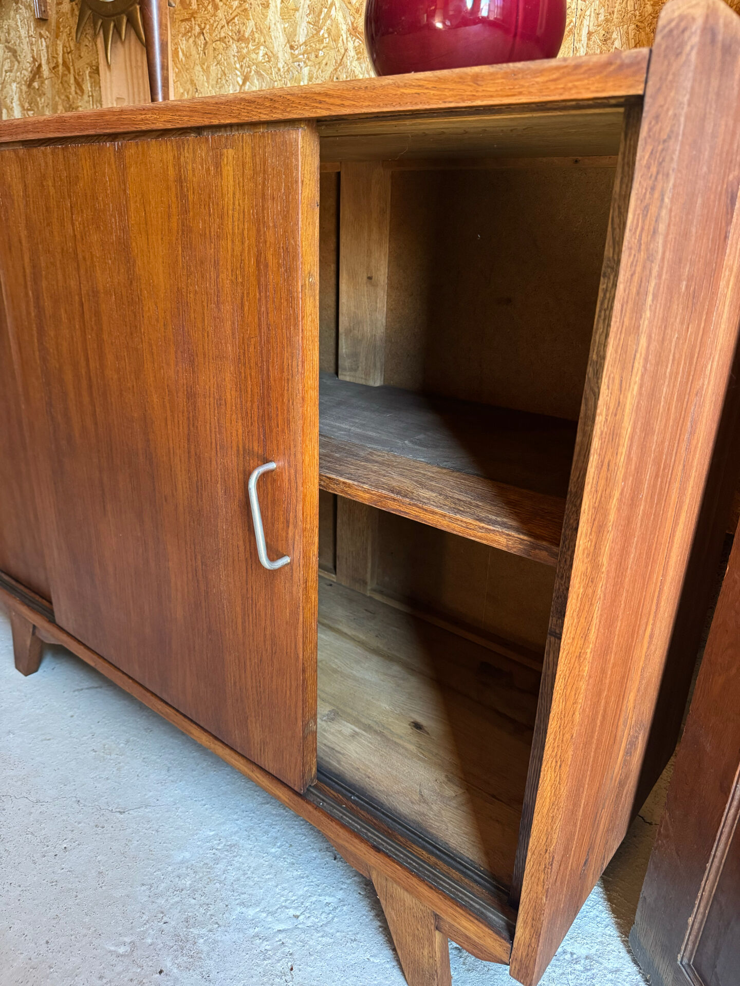 Buffet bas portes coulissantes années 60