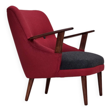 Fauteuil danois des années 1960, retapissé, en laine de mobilier.