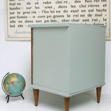 Bedside table with 1 door and 1 internal drawer.