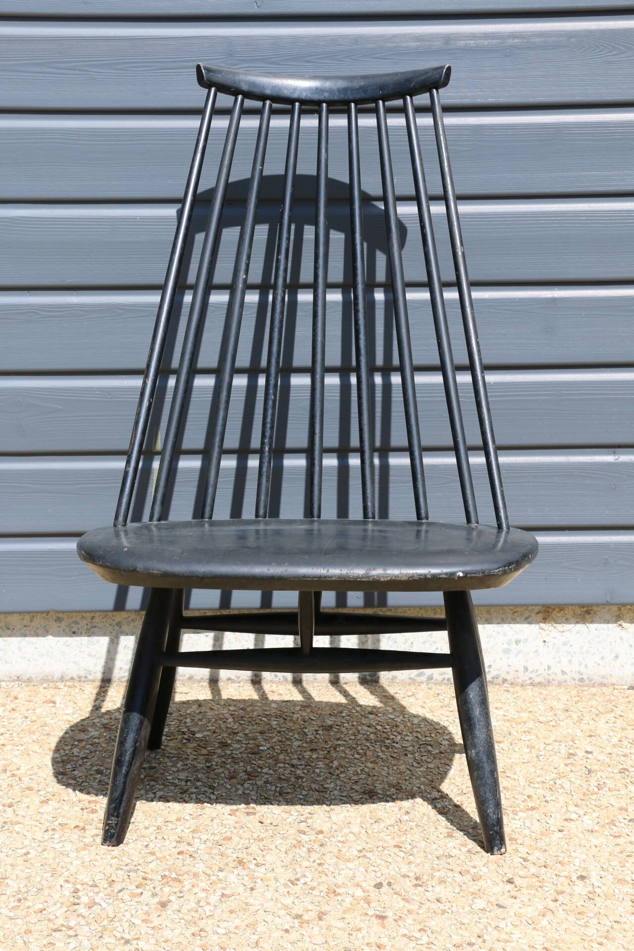 Pair of “mademoiselle” chairs by ilmari tapiovaara