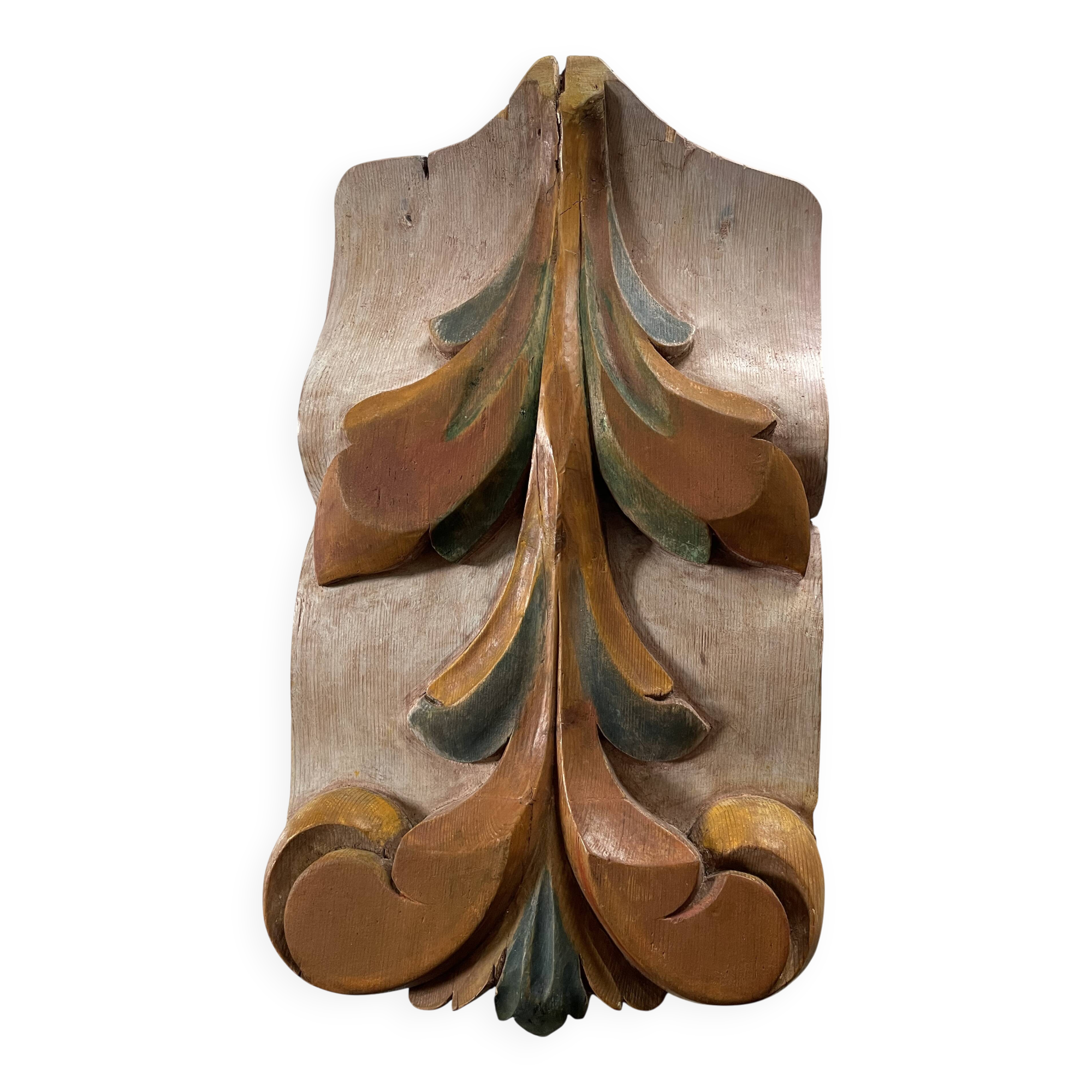 Panneau ancien en bois sculpté au décor de feuillage