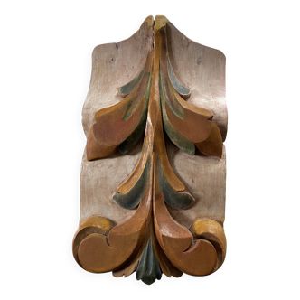 Panneau ancien en bois sculpté au décor de feuillage